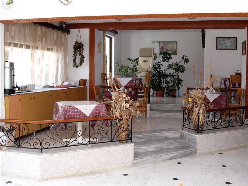Ξενοδοχείο Ρόζμαρι Αρχάγγελος Εξωτερικό φωτογραφία