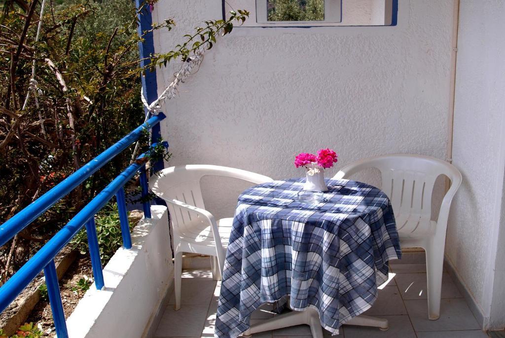 Ξενοδοχείο Ρόζμαρι Αρχάγγελος Δωμάτιο φωτογραφία